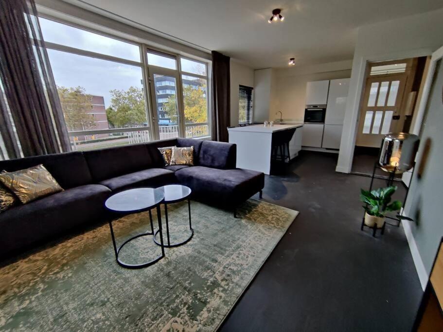 K50159 Spacious And Modern Near The Center, Free Parking Apartment Eindhoven