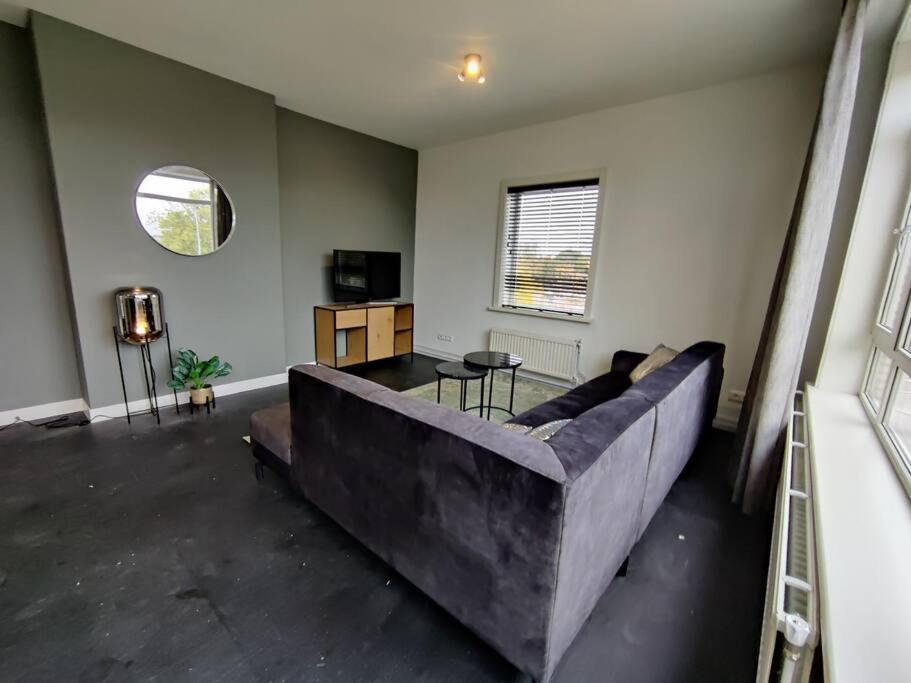 Apartment K50159 Spacious And Modern Near The Center, Free Parking *