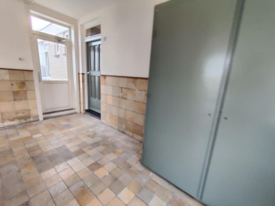 K50159 Spacious And Modern Near The Center, Free Parking Apartment *